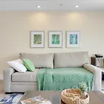 Stylish Apartment 1Br - 2Bth