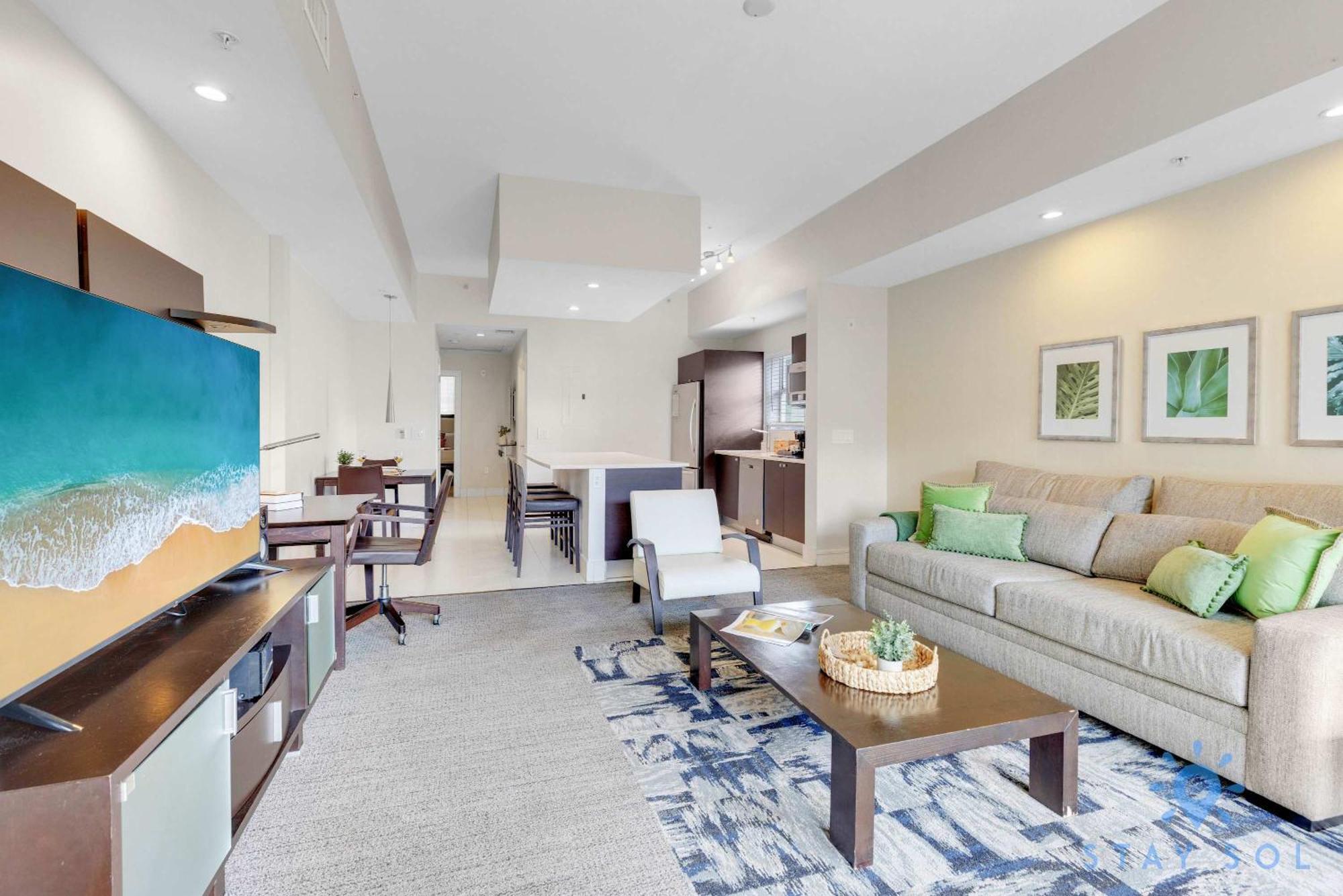 Stylish 1br - 2bth Apartment *