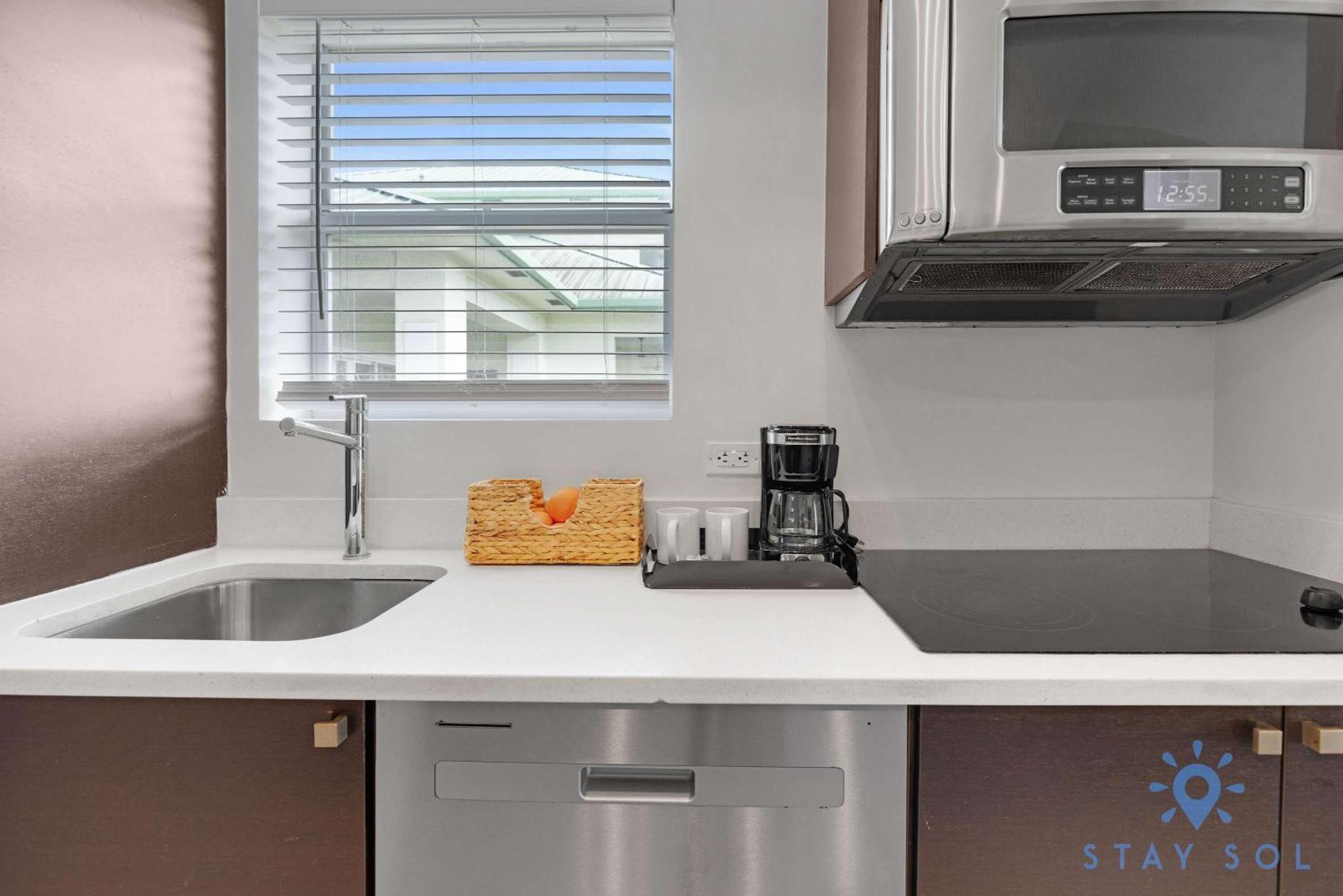 Apartment Stylish 1br - 2bth *